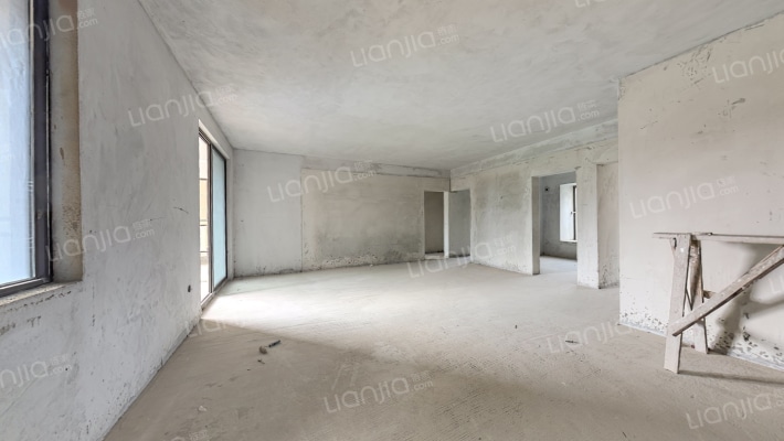 多彩贵州城温泉小镇11号地B组团二手房实景图