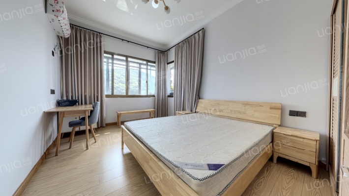 东麓池弄二手房实景图