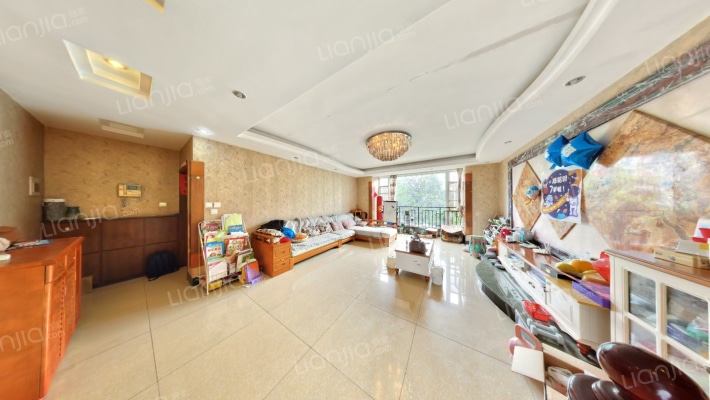 新兴花园二手房实景图