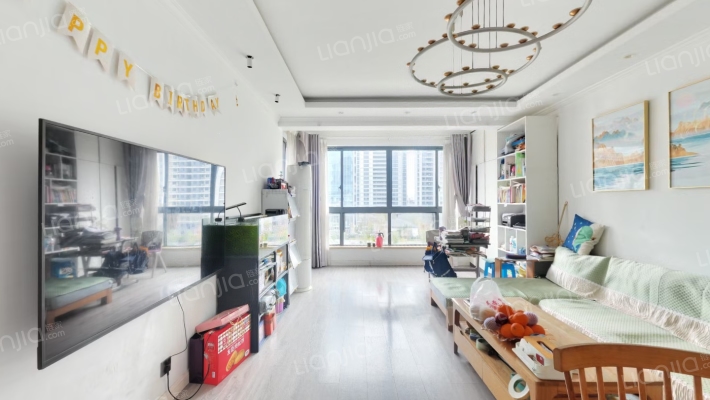 彩云花园二手房实景图