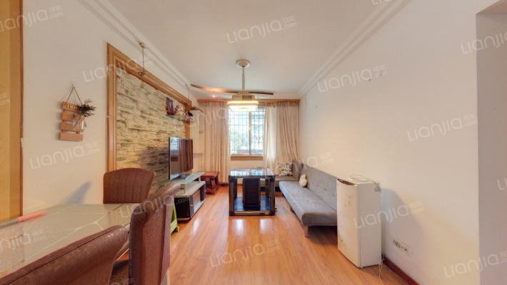 汪家湾路122号二手房实景图