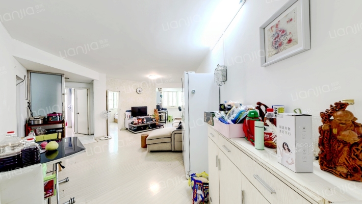 假日酒店公寓二手房实景图