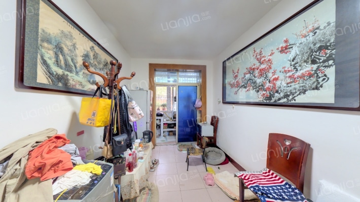 西安市长乐公园住宅楼二手房实景图