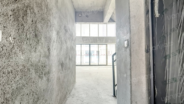 银泰雲墅二手房实景图