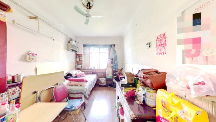 惠东里二手房实景图