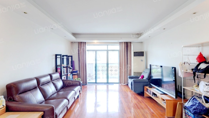 西班牙名园二手房实景图