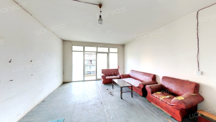 险峰苑二手房实景图