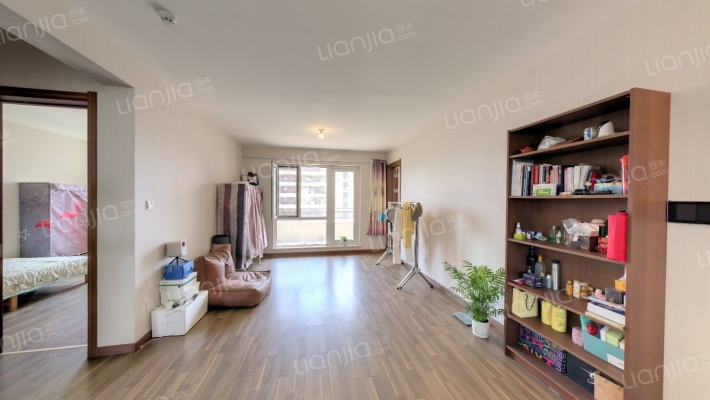 万科翡翠公园二期二手房实景图