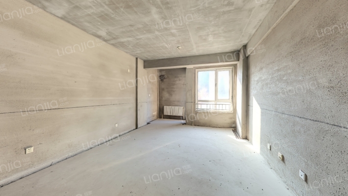 尊玉华芳二手房实景图