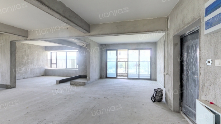 嘉润锦苑二手房实景图