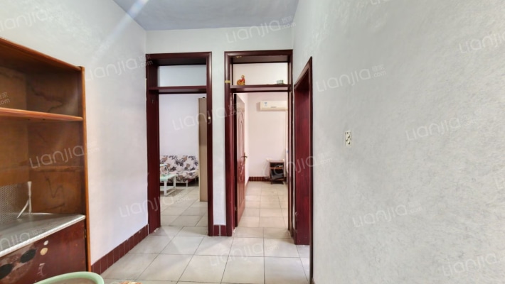 塔湾路51号院二手房实景图