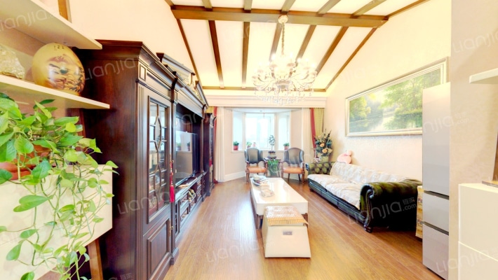 贝肯山莫缇园二手房实景图