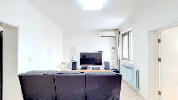 七里庄路18号院二手房实景图