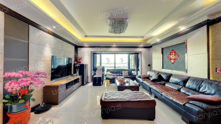 卓越维港南区二手房实景图