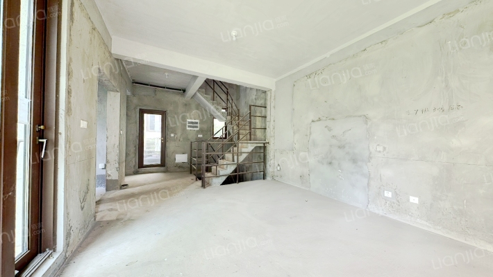 中铁湖畔山居二手房实景图