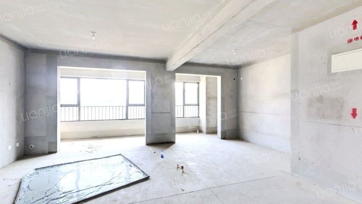 金鹏麓山院二手房实景图