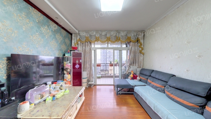 松龙锦绣园二手房实景图