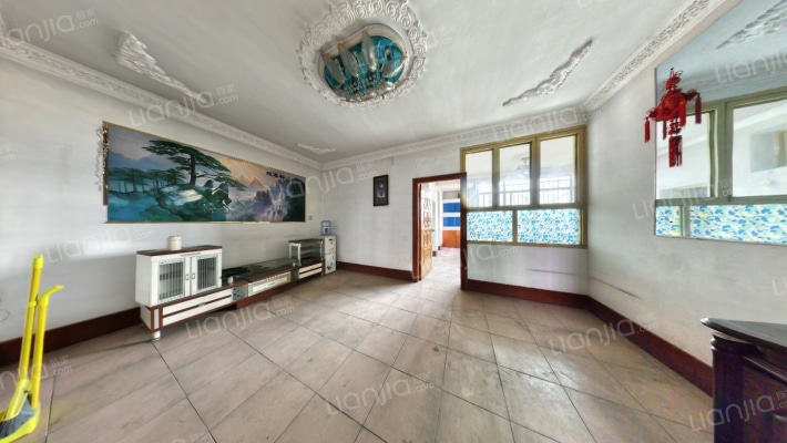 松潘家属院二手房实景图