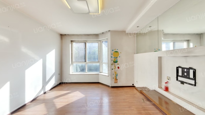 融发心园二手房实景图