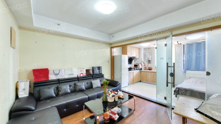 环球城公寓二手房实景图