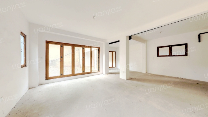 麓山国际长岛二手房实景图