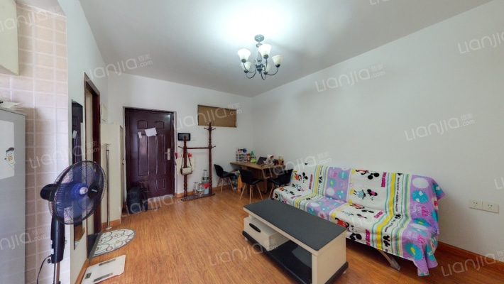 央央春天二手房实景图