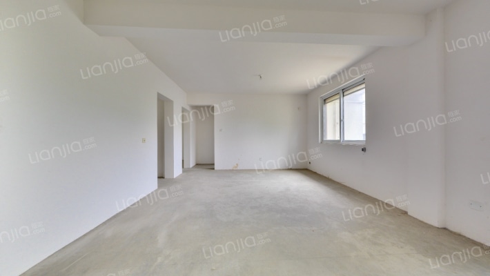 侯郢雅苑二手房实景图