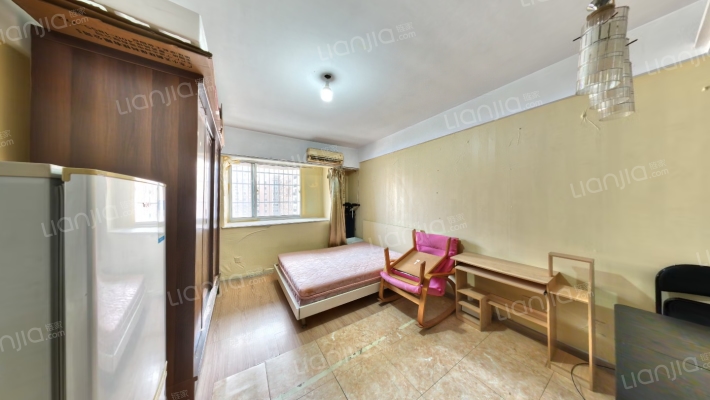 托乐嘉单身公寓二手房实景图