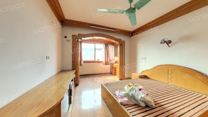 嘉苑新村二手房实景图