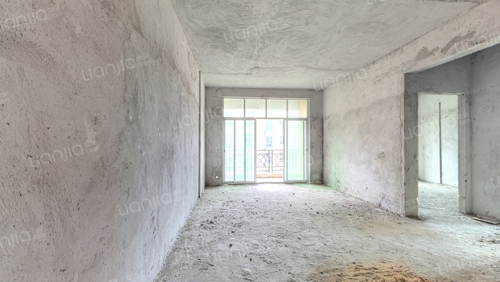 翡翠城二手房实景图