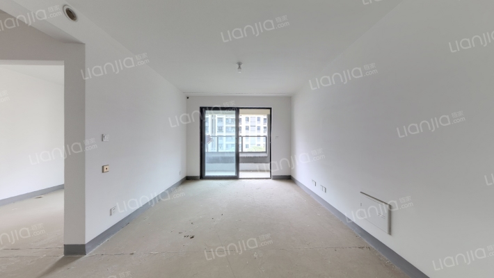 依云兰庭二手房实景图