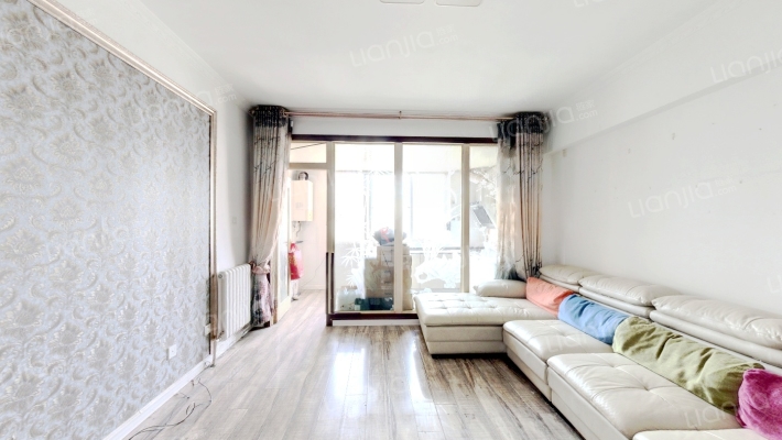 金城家园二手房实景图