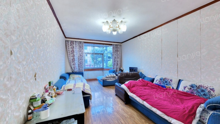 来凤路75二手房实景图