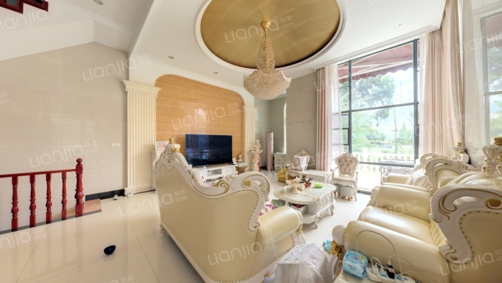 滇池卫城紫郢二手房实景图