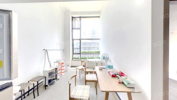 越秀星悦湾畔二手房实景图