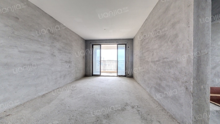 隆生皇冠花园二手房实景图