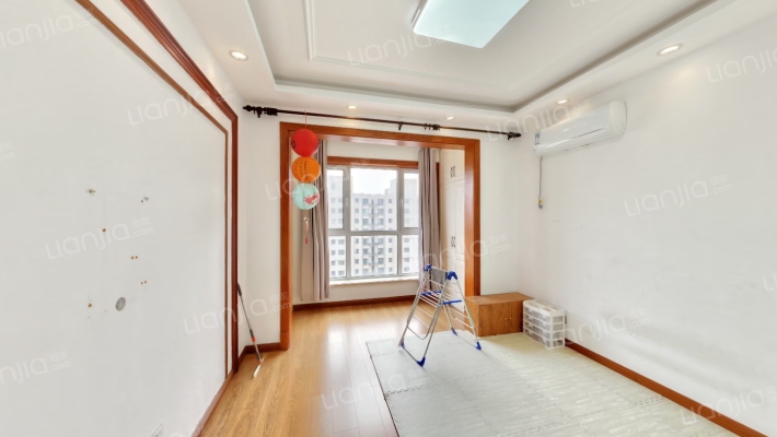 中铁诺德滨海花园B区二手房实景图