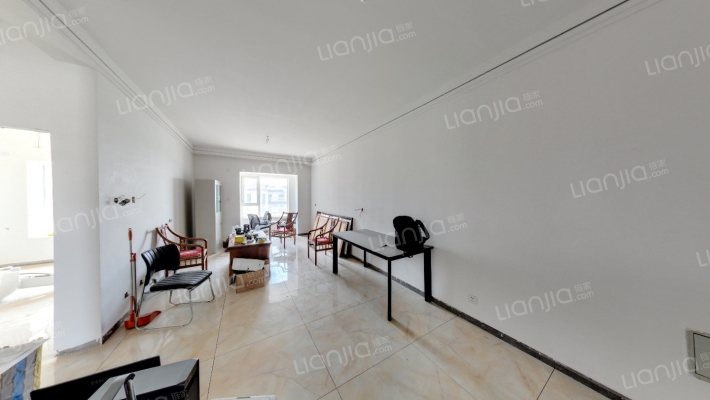 世侨唐墅二手房实景图