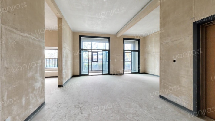 辉逸云庭二手房实景图