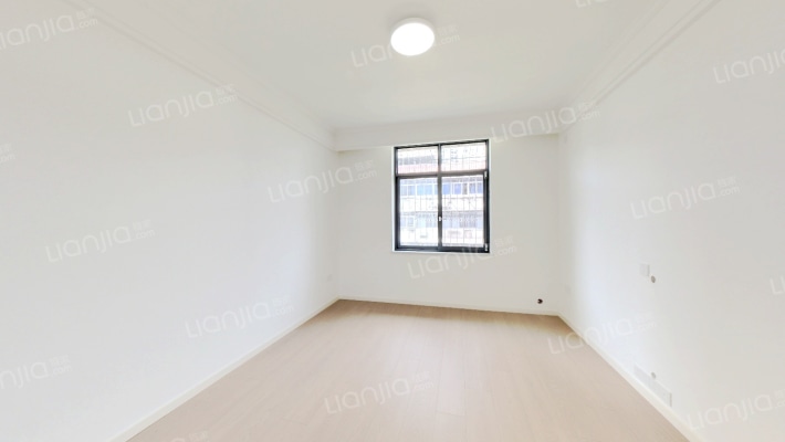 银海花园南区二手房实景图