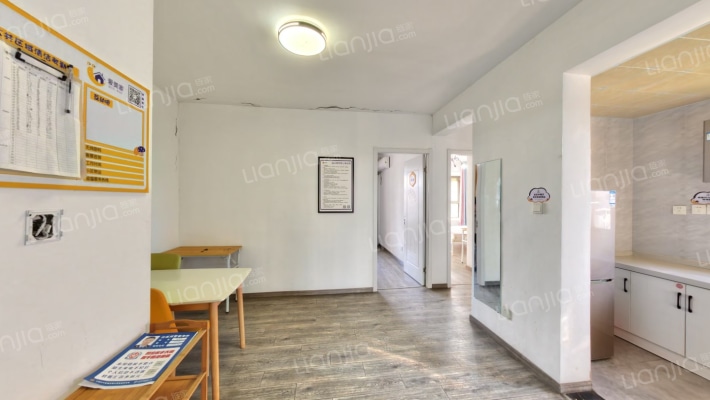 溪湾雅苑一区二手房实景图