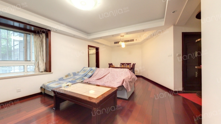 真南路895弄二手房实景图