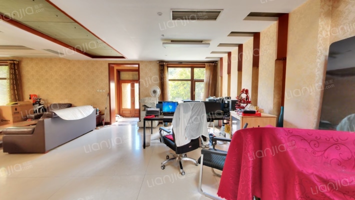 万科新城风铃苑二手房实景图