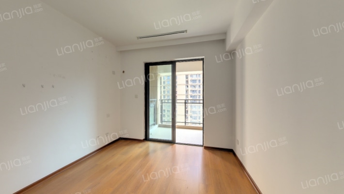 山根花苑二手房实景图