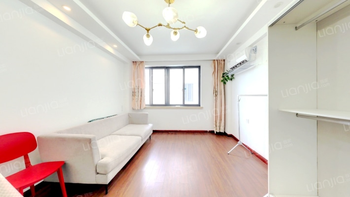 上影公寓二手房实景图