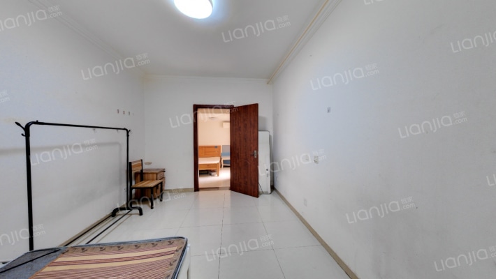 新外大街甲28号二手房实景图