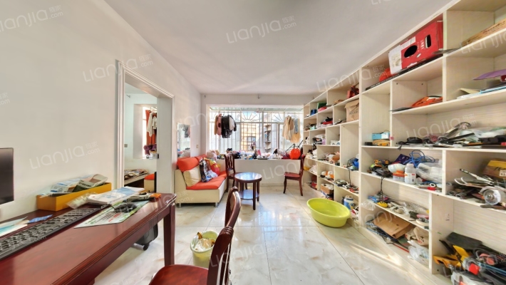 云南交通运输有限责任公司宿舍区二手房实景图