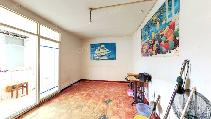 西坝新村10号二手房实景图