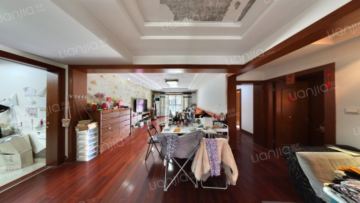 金邻花苑二手房实景图