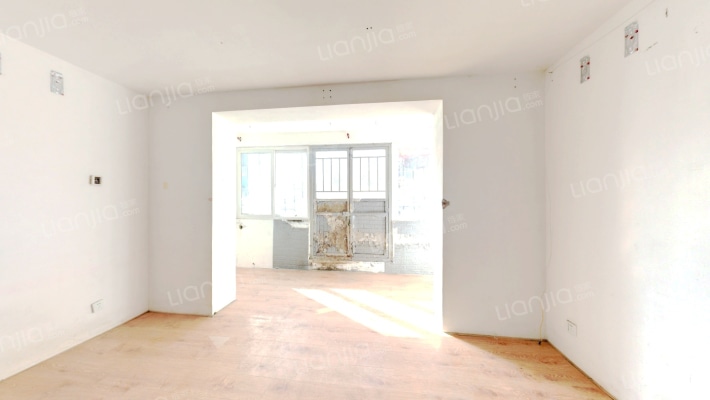 长德街二手房实景图